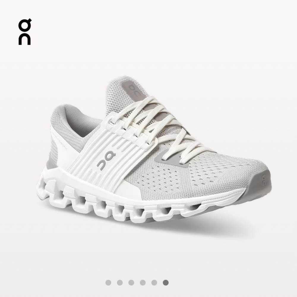 On Cloudswift Running Shoes